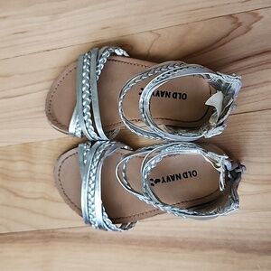 Toddler silver sandels